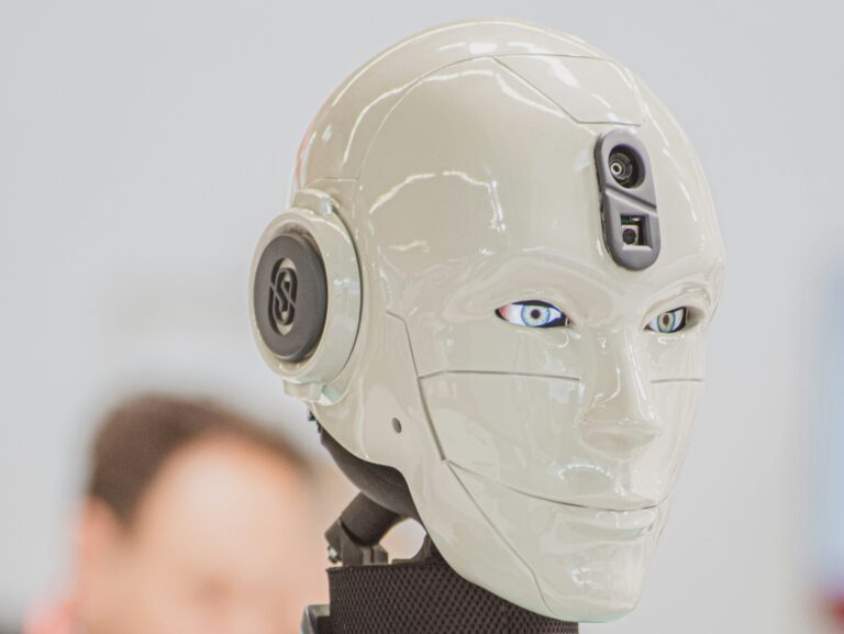 Meglepő lehet, kik féltik a legjobban a munkájukat a mesterséges intelligenciától