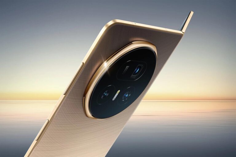 A világ legvékonyabb kihajtható telefonja lett a Honor Magic V5