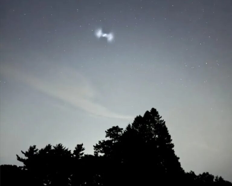 Különös spirál jelent meg a Perseidák megfigyelése közben az égen