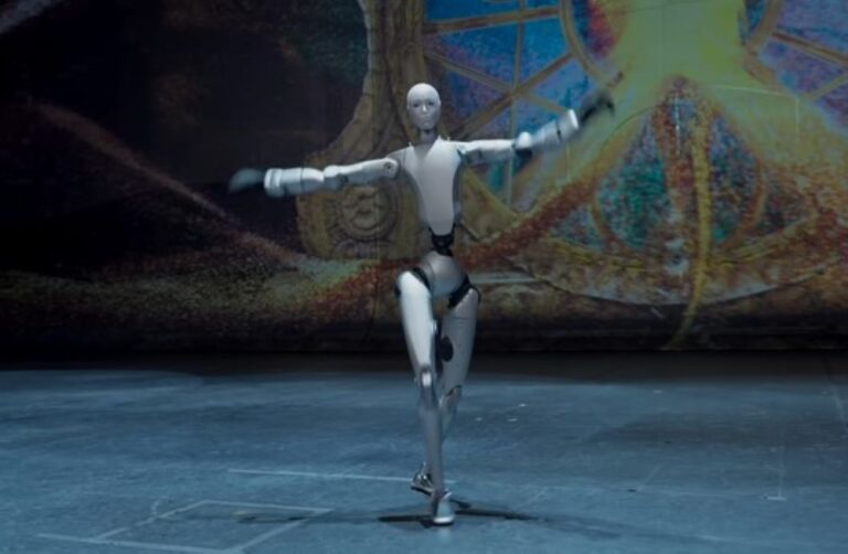 Már a bemutatója sem mindennapi ennek a "nagyon okos" robotnak