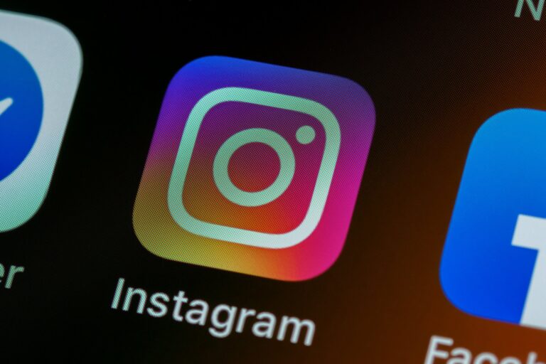Az Instagram új funkciójával te irányíthatod az algoritmusát