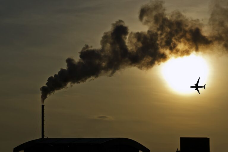 Repülőgép-üzemanyagot készítettek a már kibocsátott szén-dioxidból, egyetlen lépésben