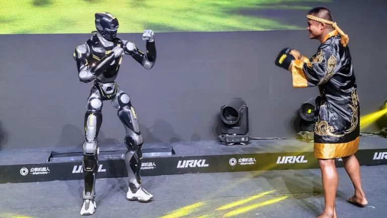 Ingyen T-800-ast osztogatnak a világ első harci robotbajnokságán