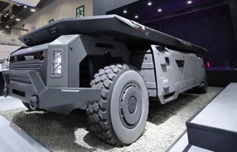 Bemutatták a jövő harci járművét, a Black Veilt - olyat tud, mint kevés más hadieszköz