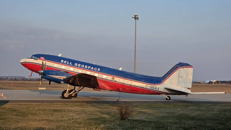 Talán te is láttad már azt a furcsa repülőgépet, amely Nyugat-Magyarországon végez méréseket