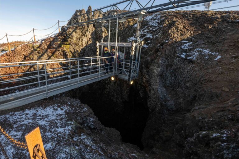 Geológiai képtelenség Reykjavík mellett: a vulkán, aminek üres maradt a gyomra