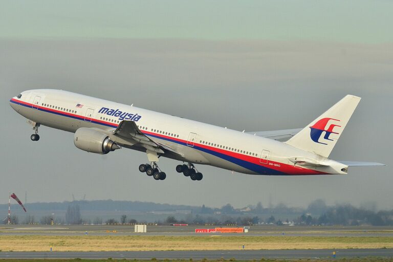 A malajziai légitársaság MH370-es járatának rejtélyes eltűnése után néhány évvel a gép roncsdarabjai partra sodródtak Afrika partjainál